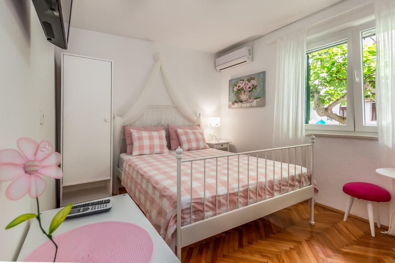 Apartmani Marko Tučepi Exterior foto